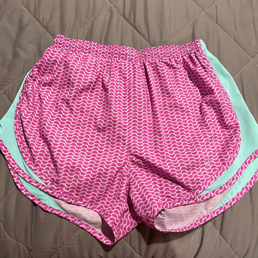 womens nike shorts